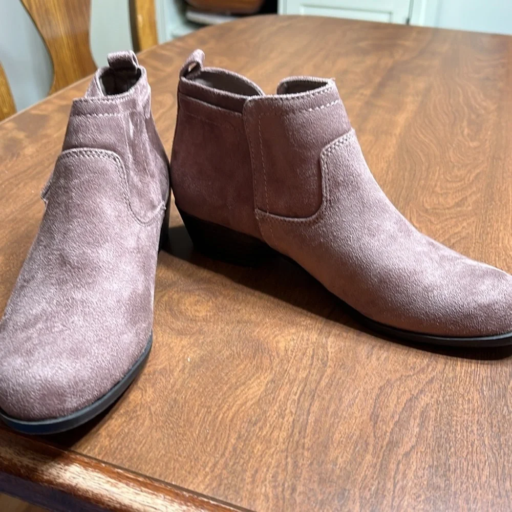 Women's Arizona Jean Co. Faux Suede Ankle Boots Taupe brown NEW